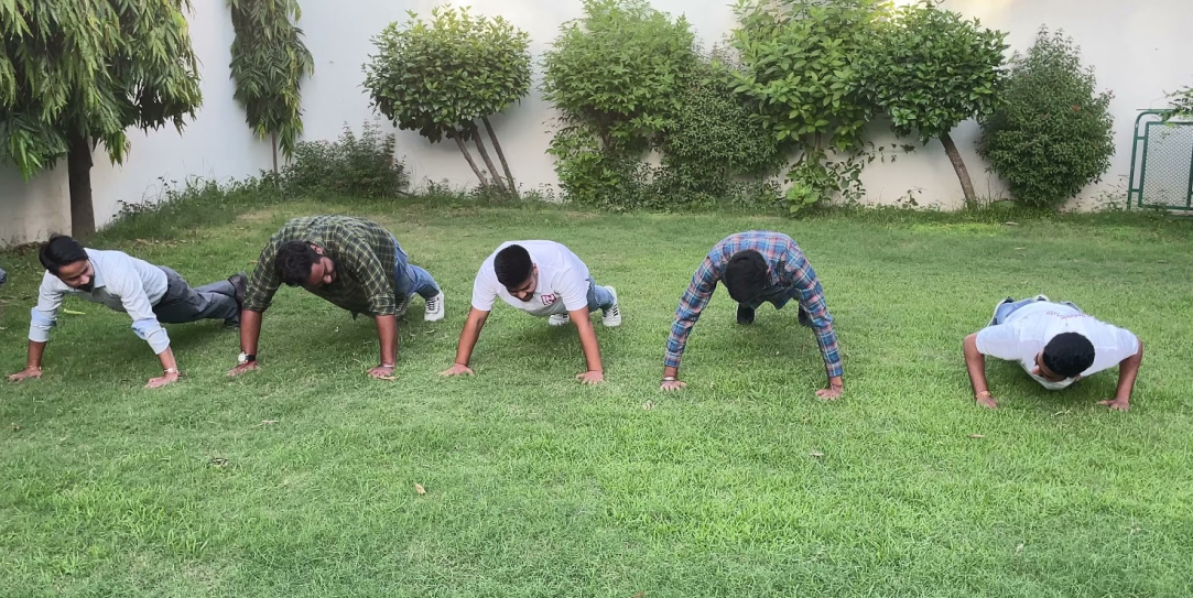 outdoor activities ln webworks pushups